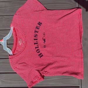 ✨✨HOLLISTER CROPPED SHIRT✨✨